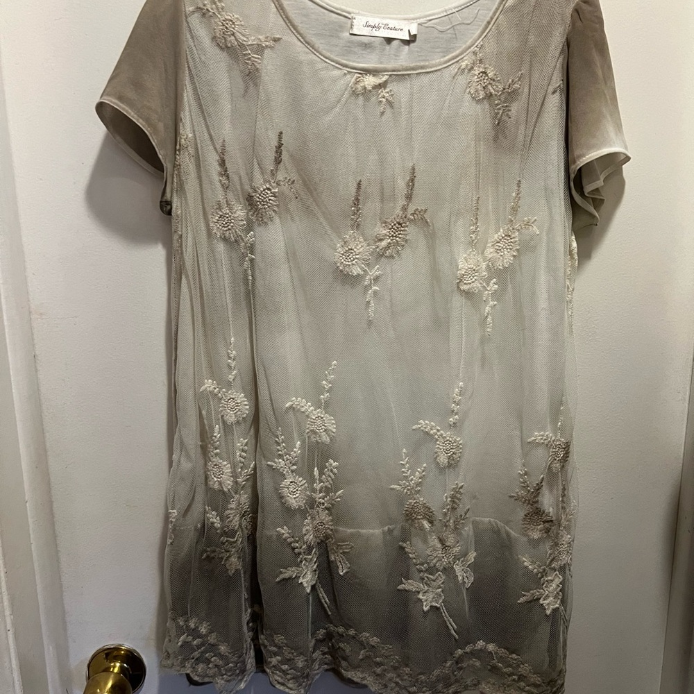 Simply Couture Cream Lace Top